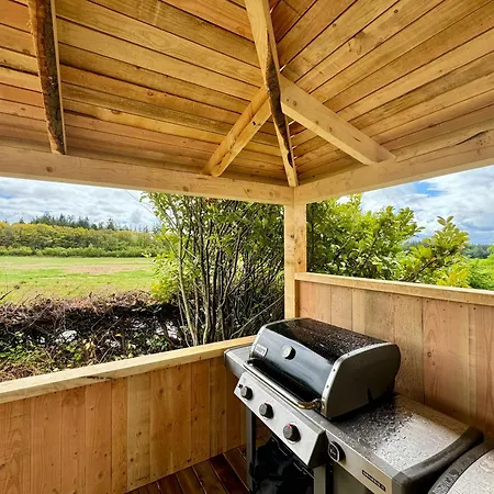 Til Den Store Familie Pa Naturgrund Tatil Evi